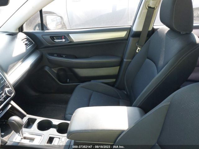 4S3BNAF69J3027550 Subaru Legacy Premium