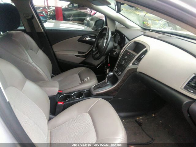 1G4PP5SKXE4214429 Buick Verano