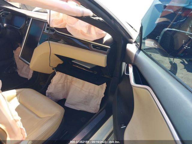 5YJSA1E2XFF117391 Tesla Model S 70d/85d/p85d