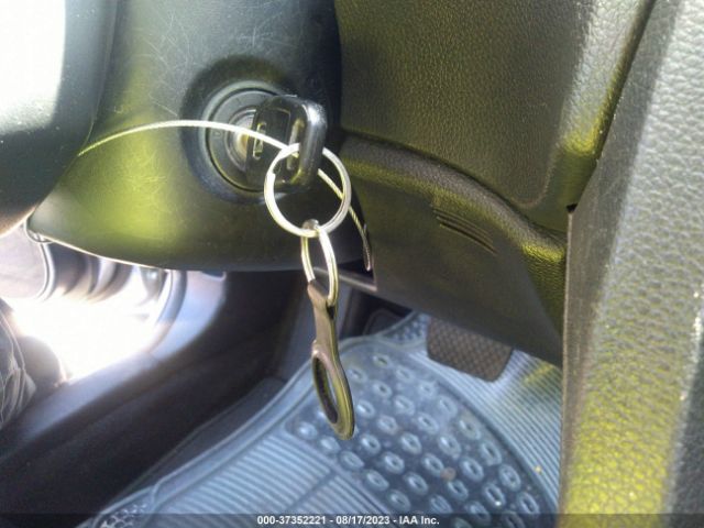 2HGFC2F68KH570143 Honda Civic Sedan Lx