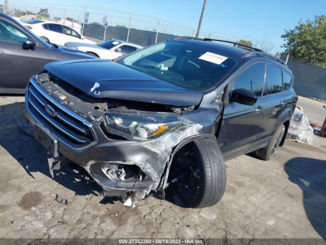 1FMCU0GD2KUA42106 Ford ESCAPE SE