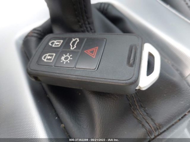 YV140MSK4H1371248 Volvo V60 Premier
