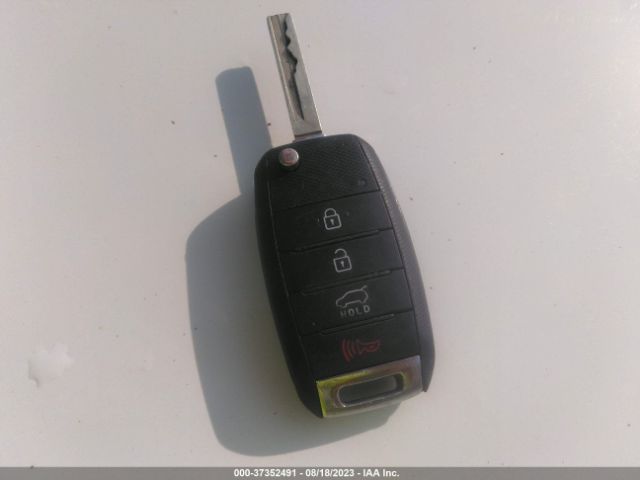 5XYPH4A51GG006001 KIA SORENTO EX