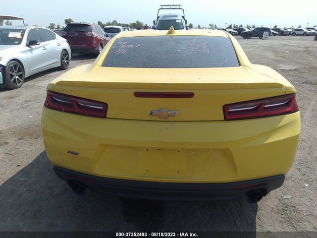Chevrolet Camaro 1lt 2017 1G1FB1RX5H0171504 Image 16
