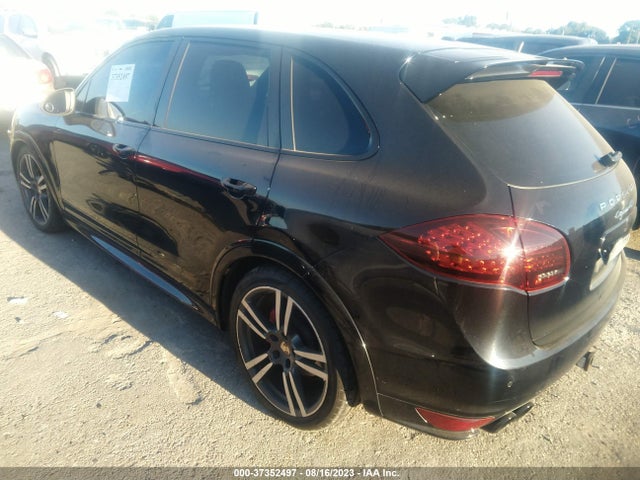 2013 PORSCHE CAYENNE WP1AD2A29DLA70202 Photo 2