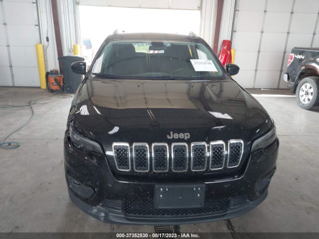 1C4PJLCB1KD474156 Jeep Cherokee Latitude
