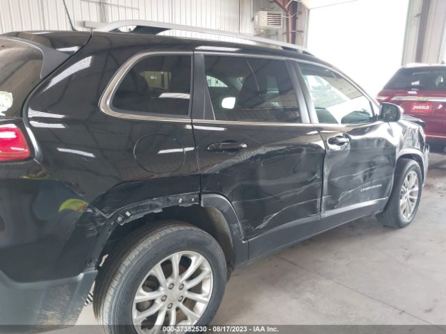 1C4PJLCB1KD474156 Jeep Cherokee Latitude