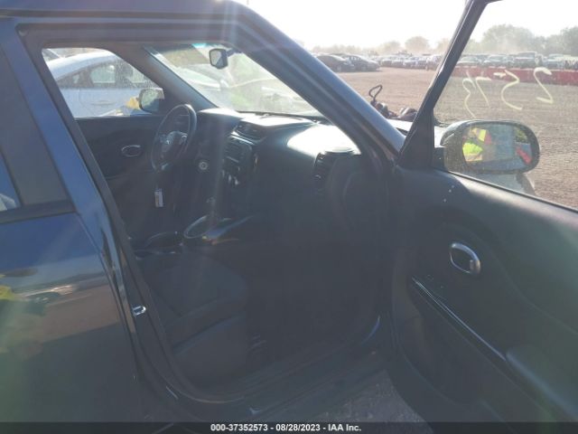 KNDJX3A52E7021698 KIA Soul !