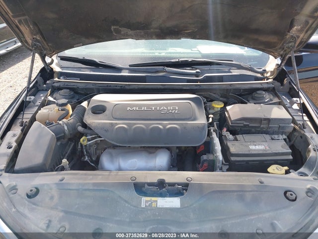 1C3CCCABXFN593856 Chrysler 200 Limited