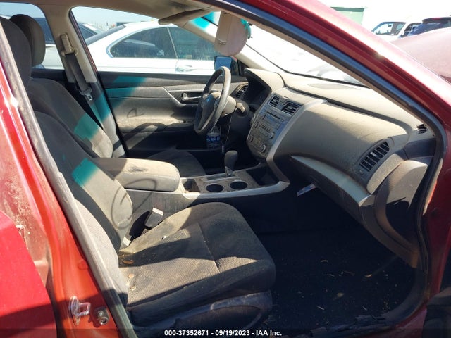 2015 Nissan Altima 2.5 S მანქანა იყიდება აუქციონზე, vin: 1N4AL3AP9FN407888, აუქციონის ნომერი: 37352671