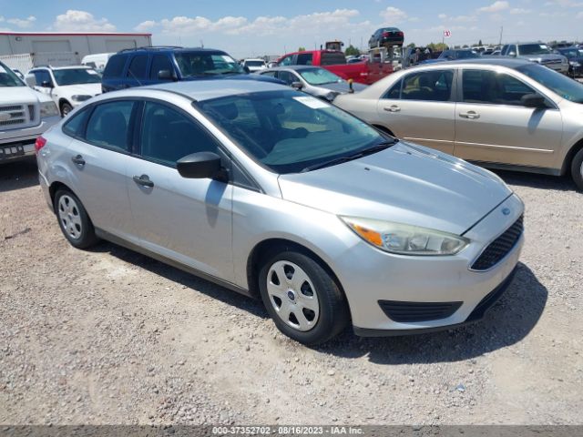 2016 1FADP3E24GL245956 main image