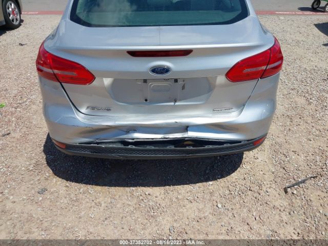 1FADP3E24GL245956 Ford FOCUS S