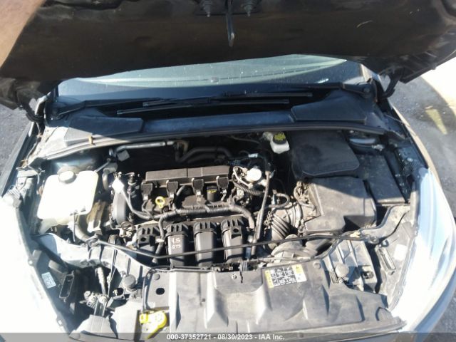 1FADP3K25HL267115 Ford FOCUS SE