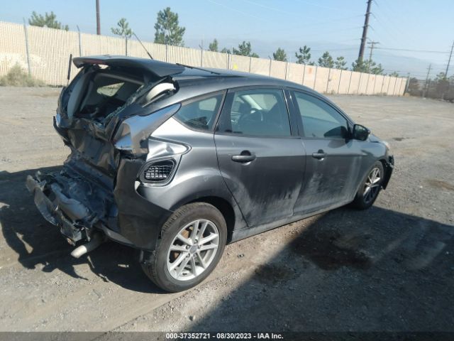 1FADP3K25HL267115 Ford FOCUS SE