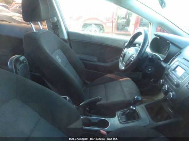 KNAFK4A65G5616916 KIA FORTE LX