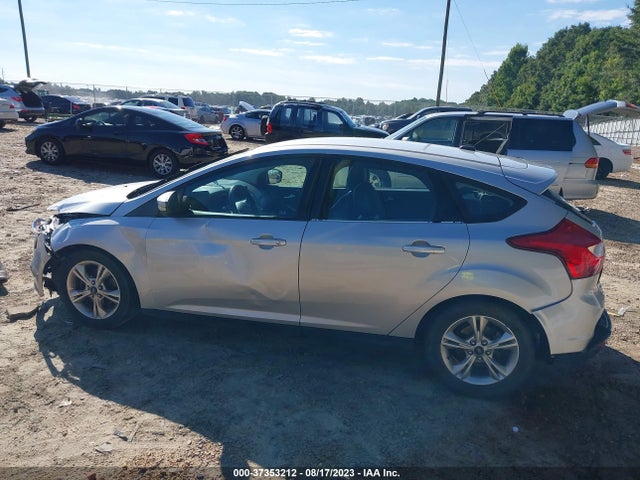1FADP3K26EL302885 Ford FOCUS SE