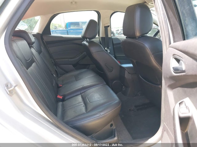 1FADP3K26EL302885 Ford FOCUS SE