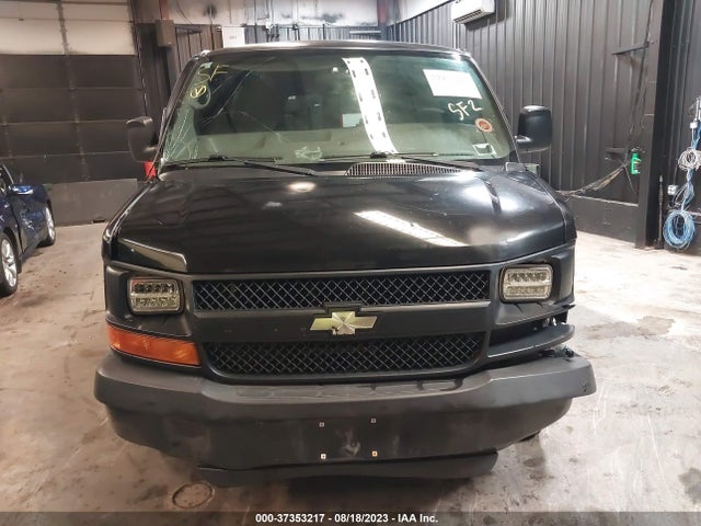 2008 CHEVROLET EXPRESS CARGO VAN VIN: 1GCGG29C881158207