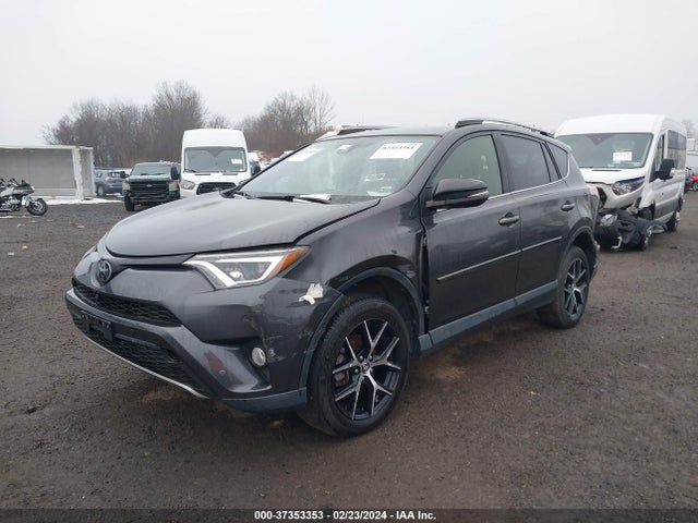 JTMJFREV2JJ181979 Toyota RAV4 SE