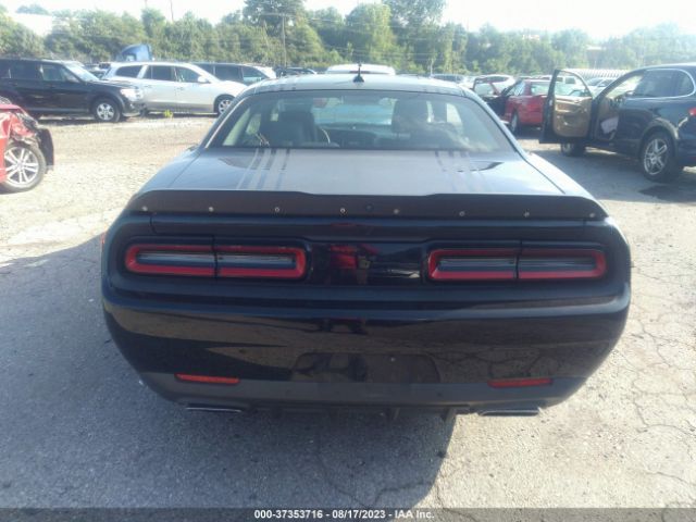 2C3CDZBT6FH820900 Dodge Challenger R/t Plus Shaker