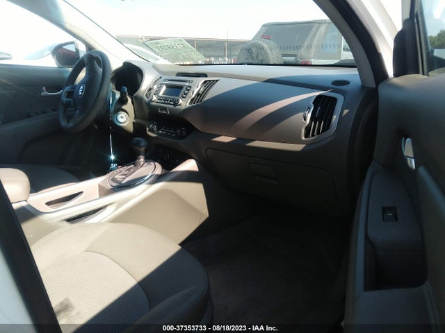 2016 KIA SPORTAGE LX VIN: KNDPB3AC7G7823853