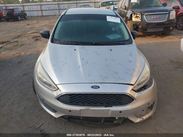 Ford FOCUS S 2016 1FADP3E28GL322361 Image 12