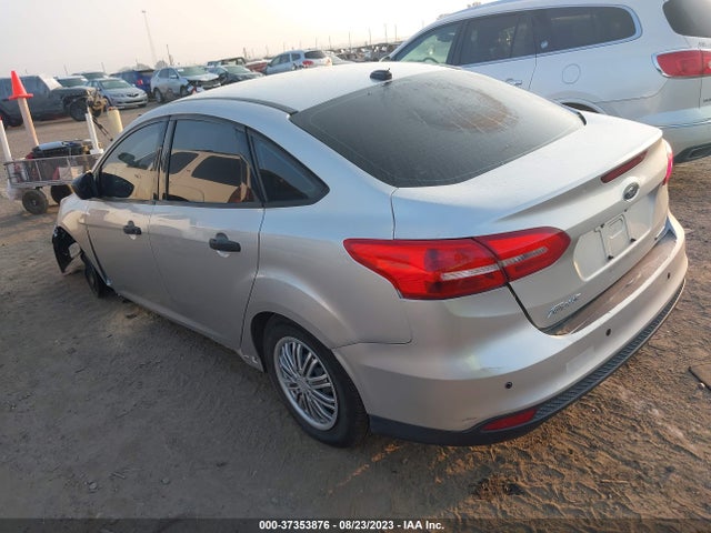 Ford FOCUS S 2016 1FADP3E28GL322361 Image 3