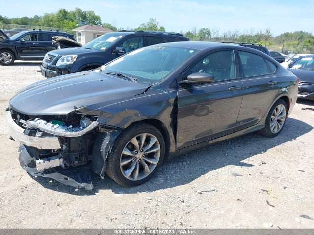 Chrysler 200 S 2015 1C3CCCBB6FN552879 Image 2