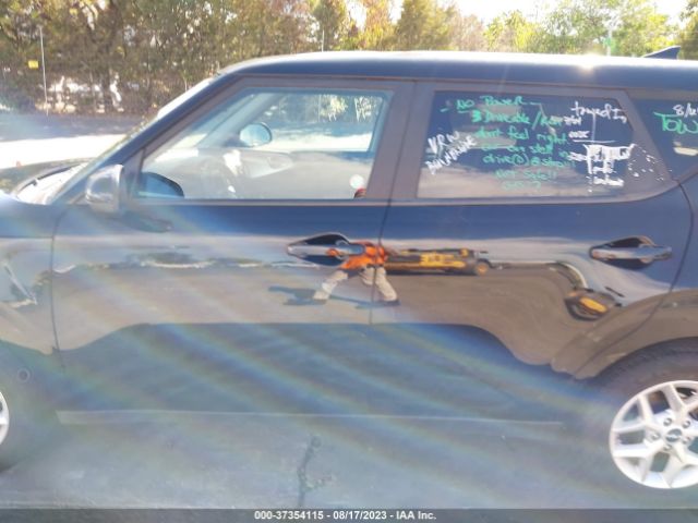 KNDJ23AU7N7155404 KIA SOUL LX