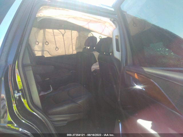 1GYS3BKJ3JR190935 Cadillac Escalade Luxury