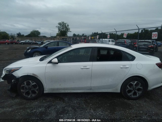 2021 KIA FORTE LXS VIN: 3KPF24AD3ME352922