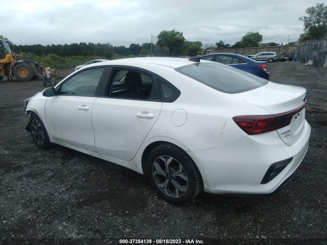 2021 KIA FORTE LXS VIN: 3KPF24AD3ME352922