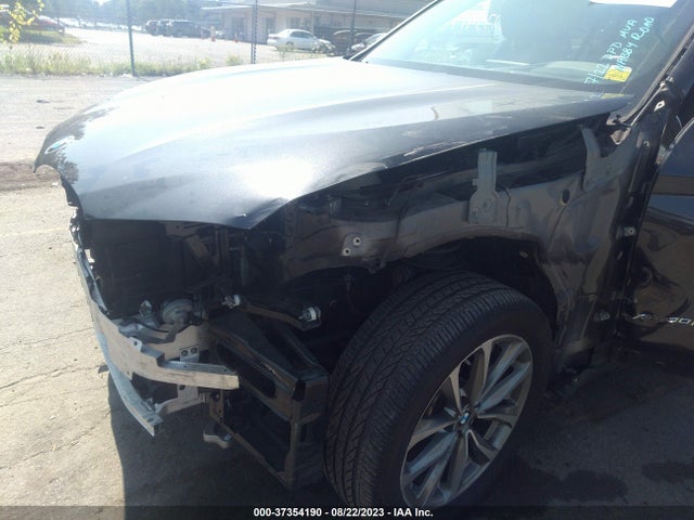 BMW X3 Xdrive30i 2018 5UXTR9C5XJLD61350 Image 6