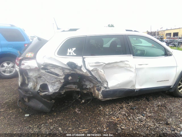 1C4PJMCX8JD547054 Jeep Cherokee Latitude