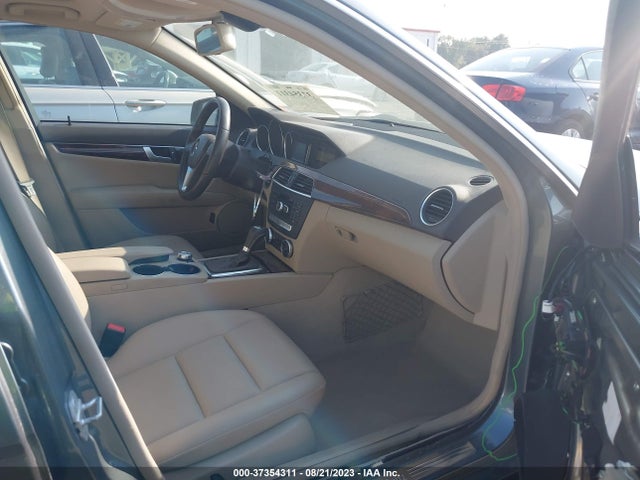 2012 MERCEDES-BENZ C-CLASS C 250 VIN: WDDGF4HB8CR218591