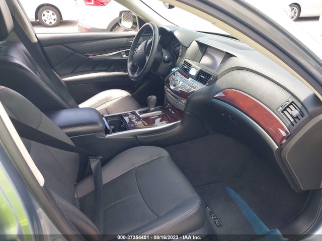 2018 INFINITI Q70 3.7 LUXE VIN: JN1BY1AP9JM181244