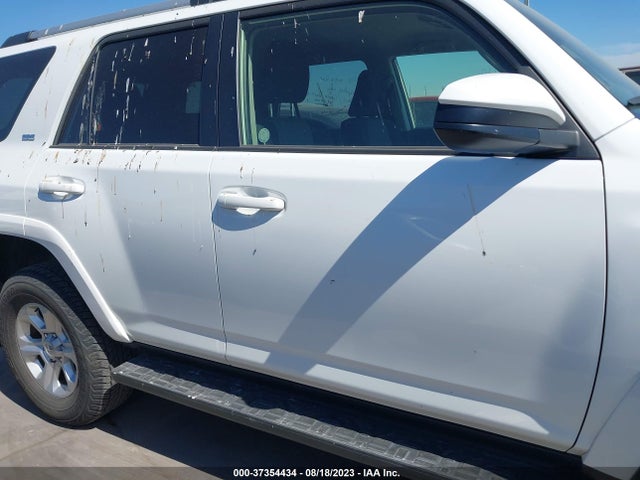 2022 TOYOTA 4RUNNER SR5 VIN: JTEMU5JR6N6002738