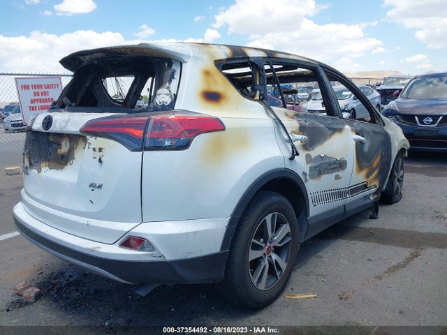 Toyota Rav4 Xle 2018 2T3WFREV4JW412596 Image 4