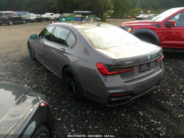 2021 BMW 7 SERIES WBA7T4C00MCF56693 Photo 2
