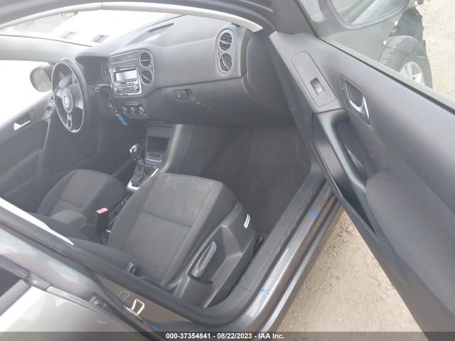 2012 VOLKSWAGEN TIGUAN S VIN: WVGAV7AX6CW001886