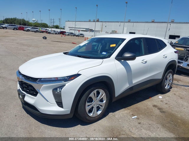 Chevrolet TRAX LS 2024 KL77LFE26RC001357 Image 2