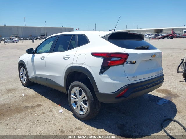 Chevrolet TRAX LS 2024 KL77LFE26RC001357 Image 3