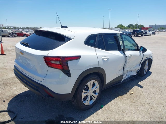 Chevrolet TRAX LS 2024 KL77LFE26RC001357 Image 4