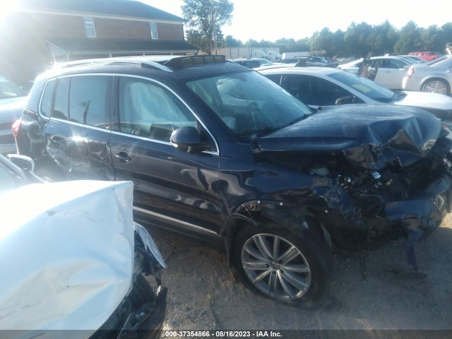 2016 WVGBV7AX2GW617613 main image