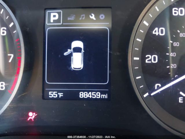 KM8J33A46HU520752 Hyundai TUCSON SE