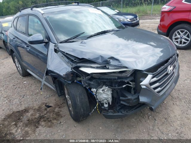 KM8J33A46HU520752 Hyundai TUCSON SE