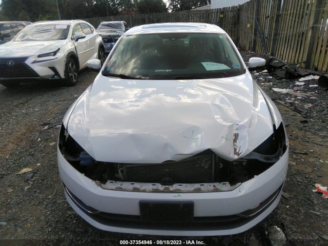 1VWBM7A33EC034077 Volkswagen Passat Se W/sunroof