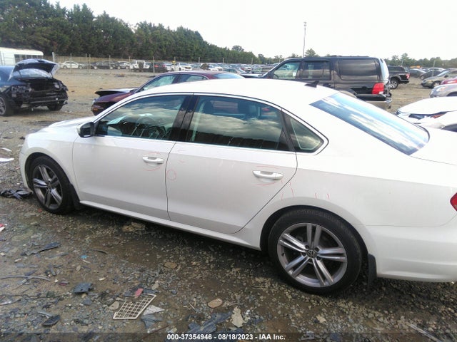 1VWBM7A33EC034077 Volkswagen Passat Se W/sunroof