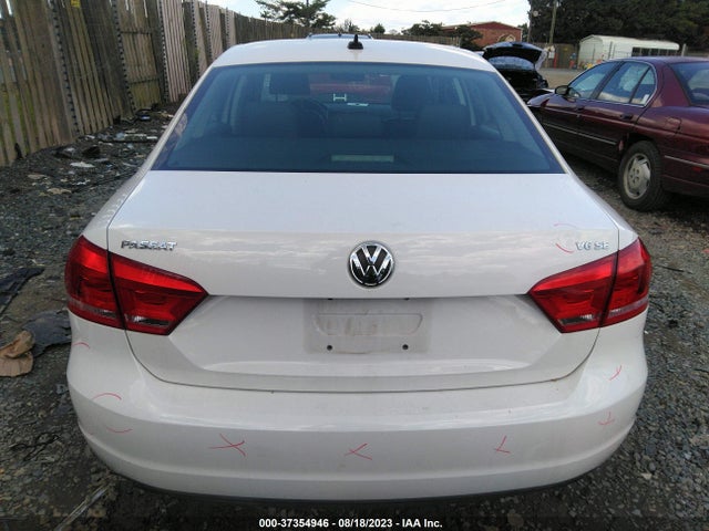 1VWBM7A33EC034077 Volkswagen Passat Se W/sunroof