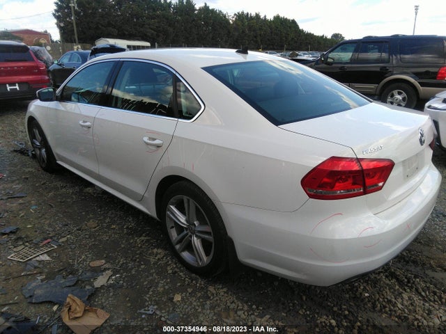 1VWBM7A33EC034077 Volkswagen Passat Se W/sunroof